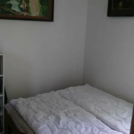 Ferienhaus Kleine Laube Im Wald